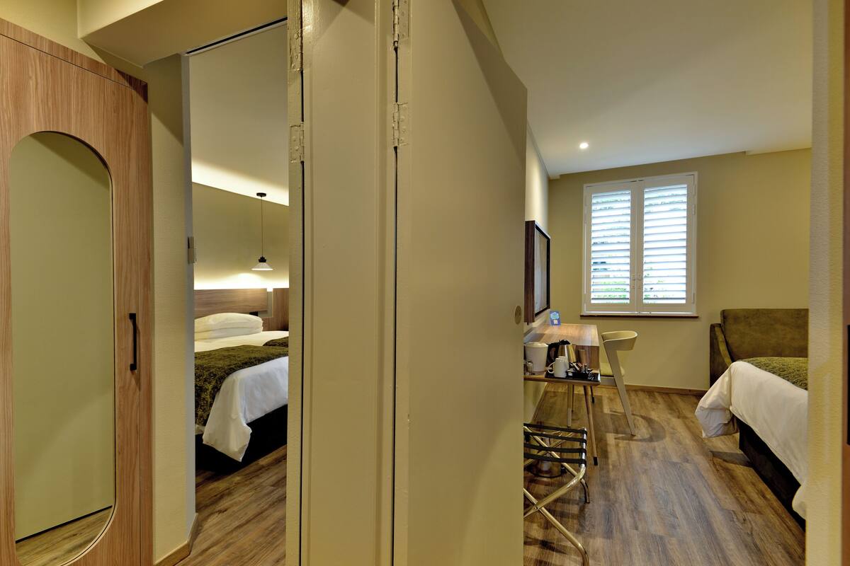 1 bedroom, in-room safe, desk, laptop workspace