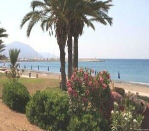 Beach nearby, scuba diving, water skiing, windsurfing - Marion (Polis)