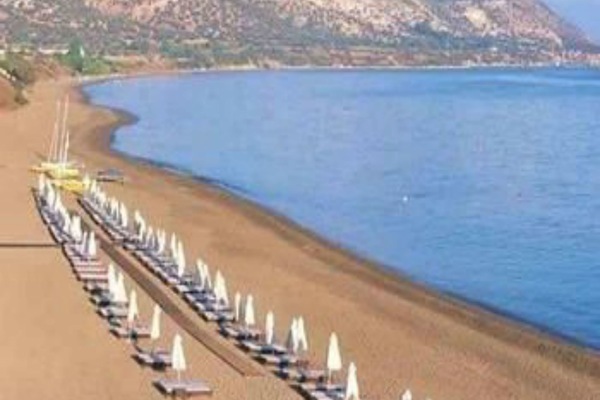 Beach nearby, scuba diving, water skiing, windsurfing