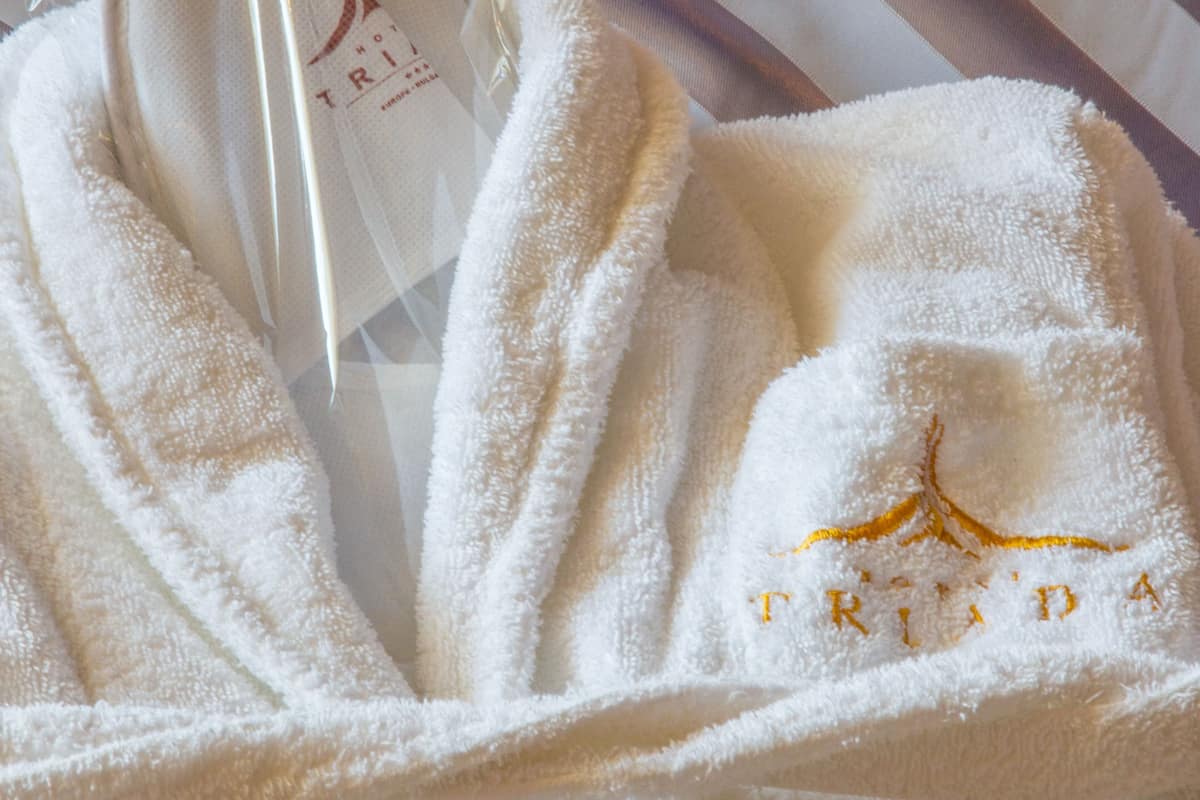 minibar, in-room safe, desk, laptop workspace