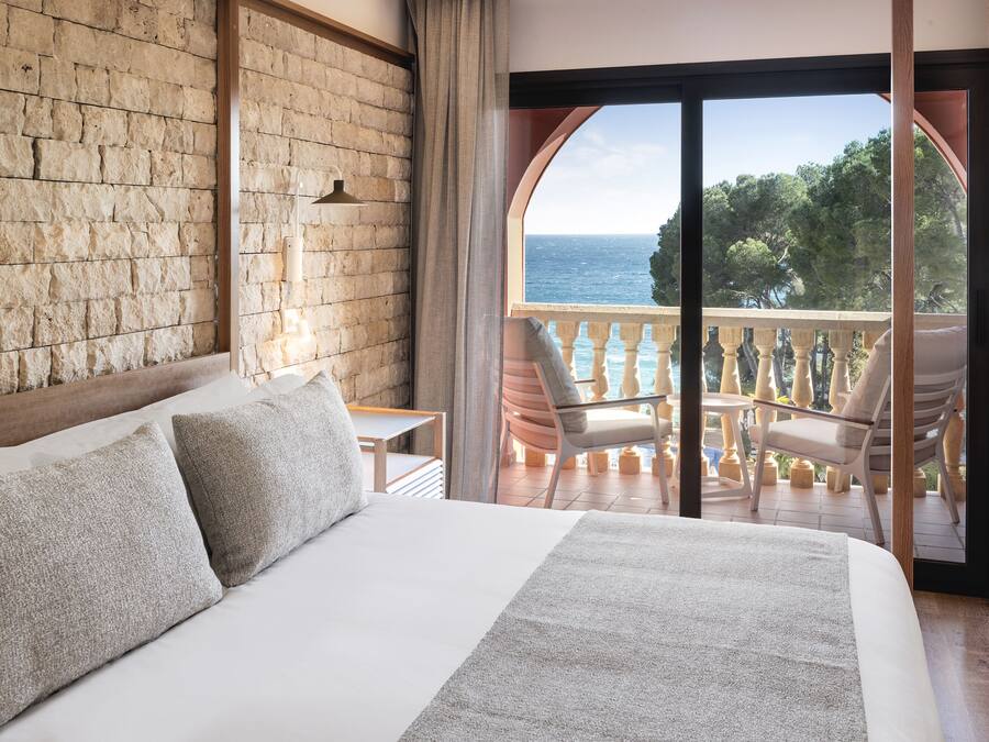 Suite Seaview | Minibar, Zimmersafe, Schreibtisch, laptopgeeigneter Arbeitsplatz