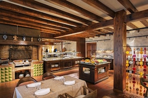 Petit déjeuner buffet compris tous les jours