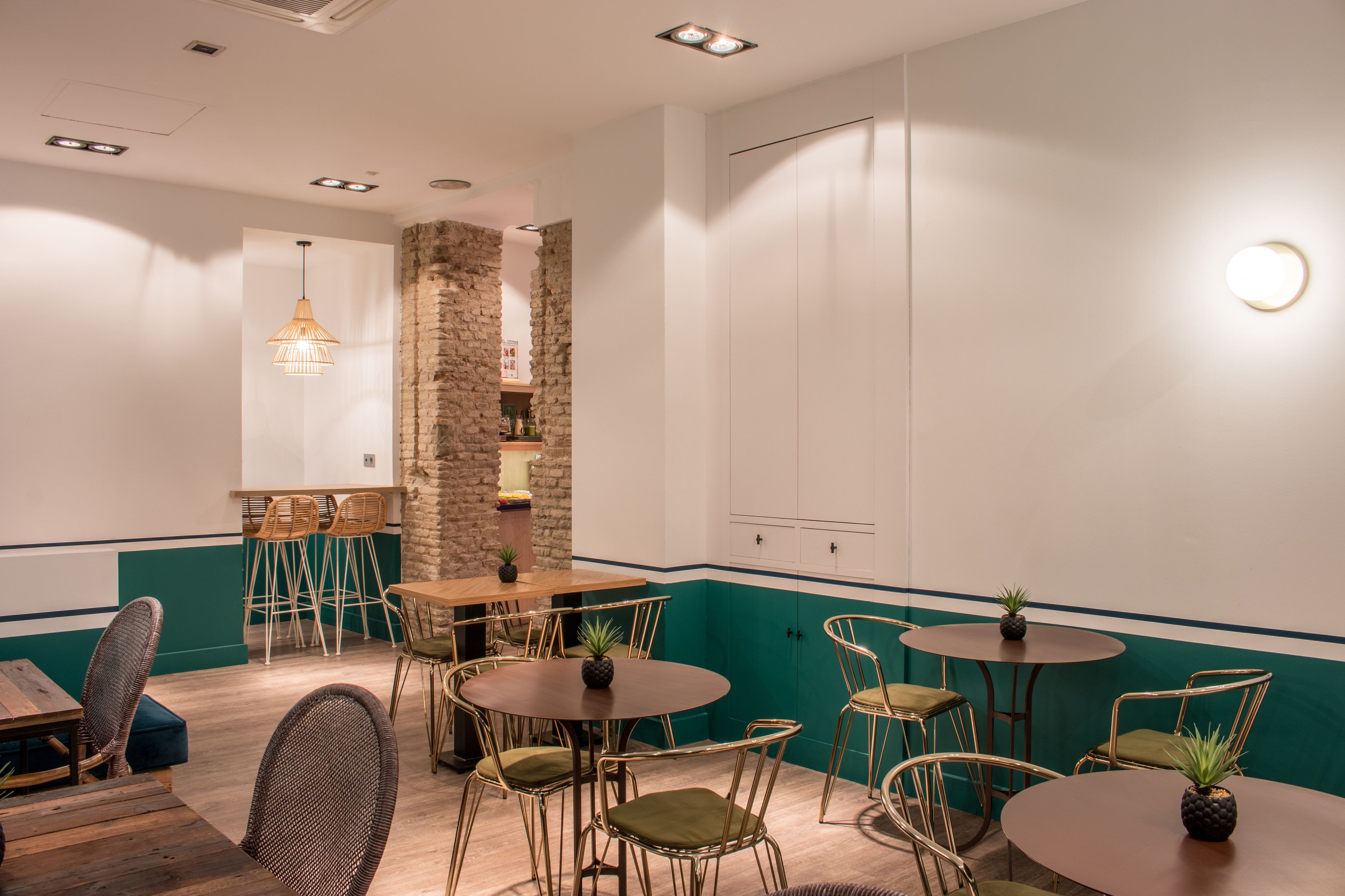 daily buffet breakfast (eur 15 per person)