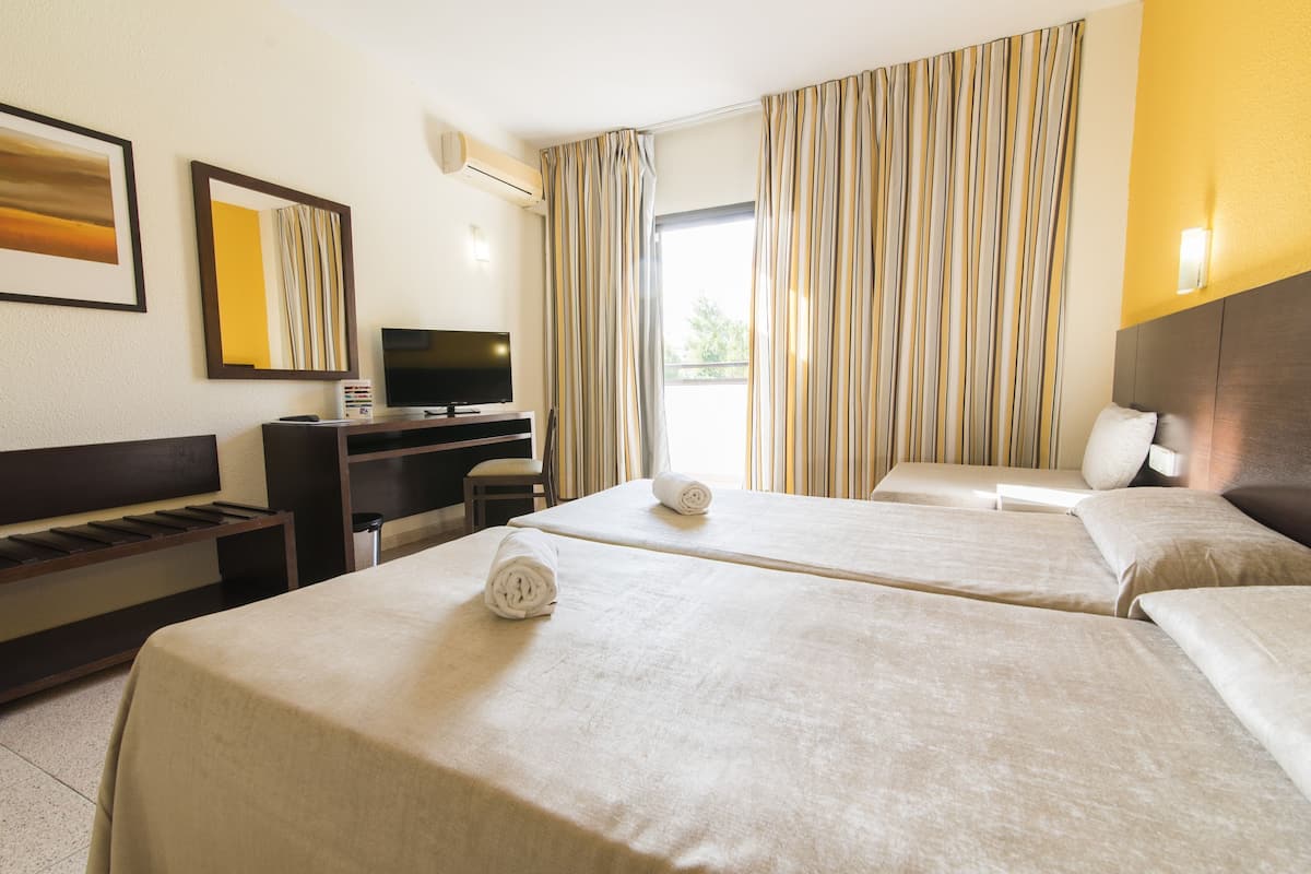 Double Room (Mar Amantis II building) | Desk, blackout drapes, free cribs/infant beds, bed sheets