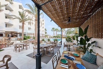 Hotel Tres Torres