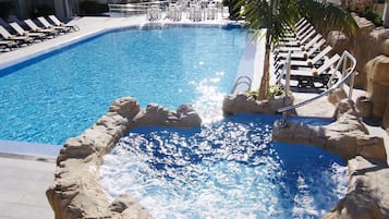 Piscina all'aperto