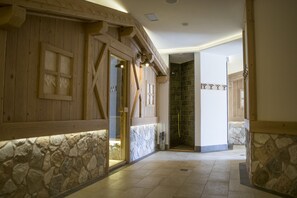 Couples treatment room(s), sauna, hot tub, Turkish bath/hammam - Alpen Garten Hotel Margherita (Rumo)