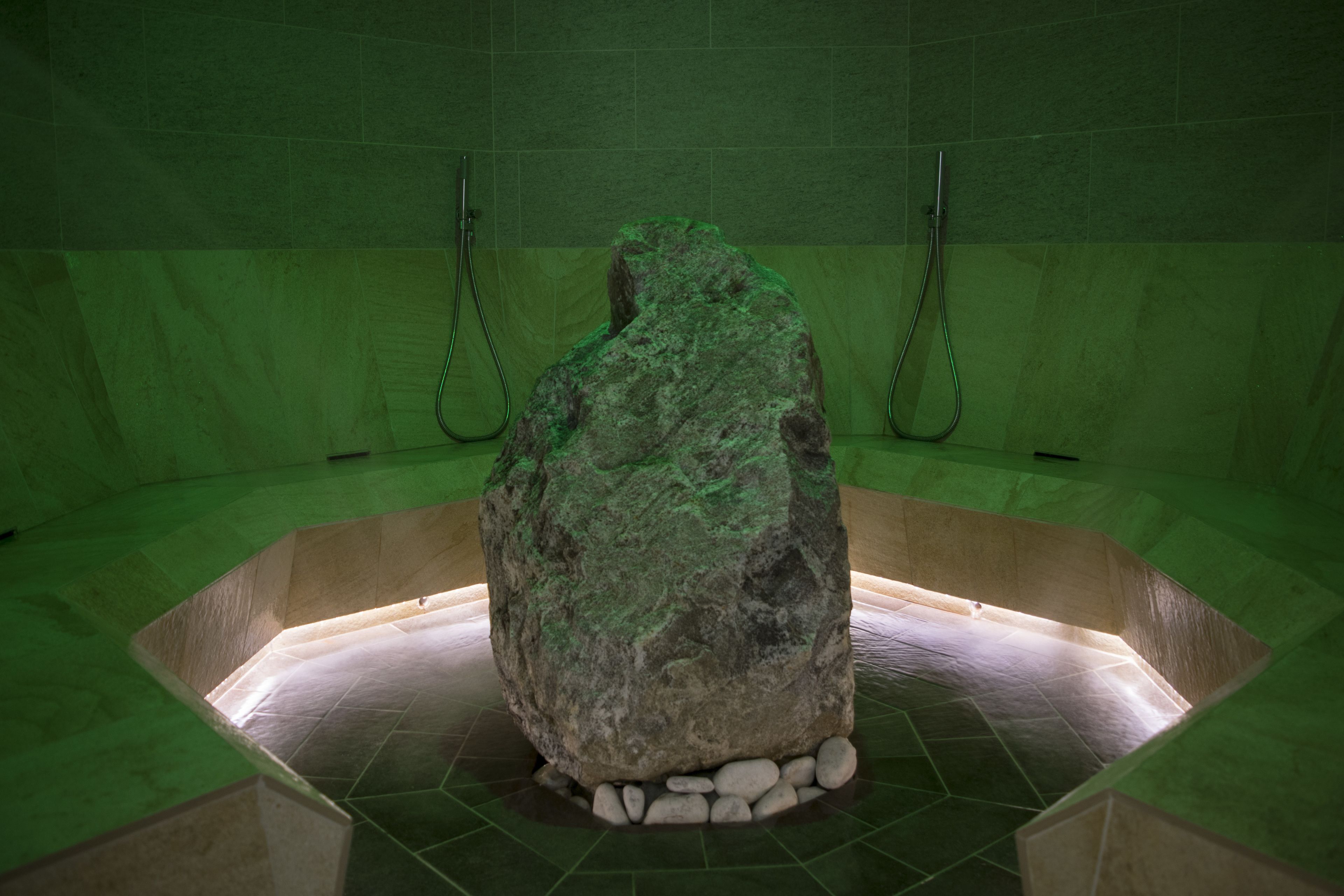 Behandlungsräume für Paare, Sauna, Whirlpool, Türkisches Bad/Hamam