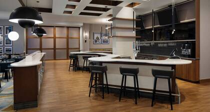 Courtyard by Marriott Montreal Airport