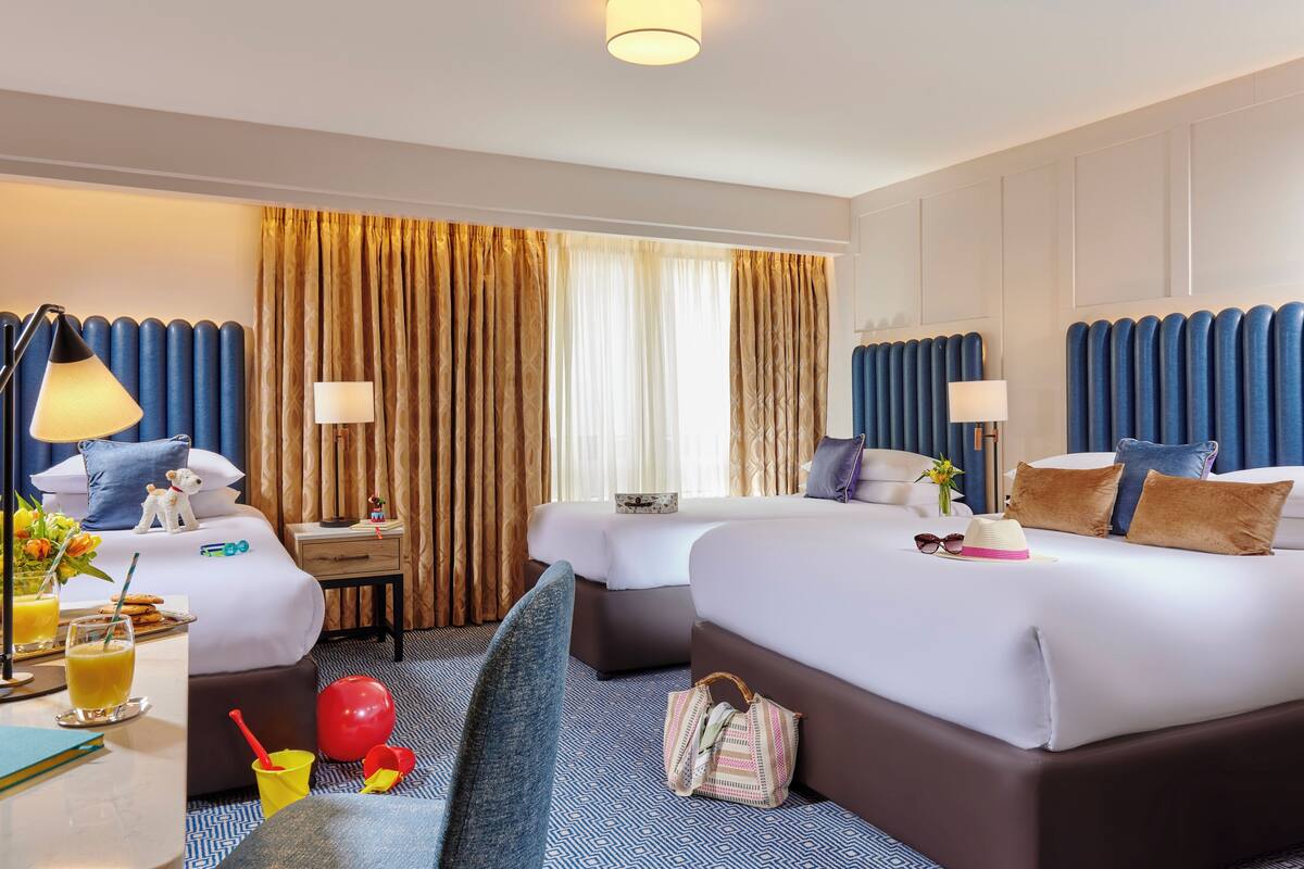 triple room | 1 bedroom, desk, iron/ironing board, free wifi