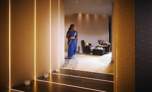 Sauna, body treatments, hydrotherapy, body wraps, body scrubs, facials