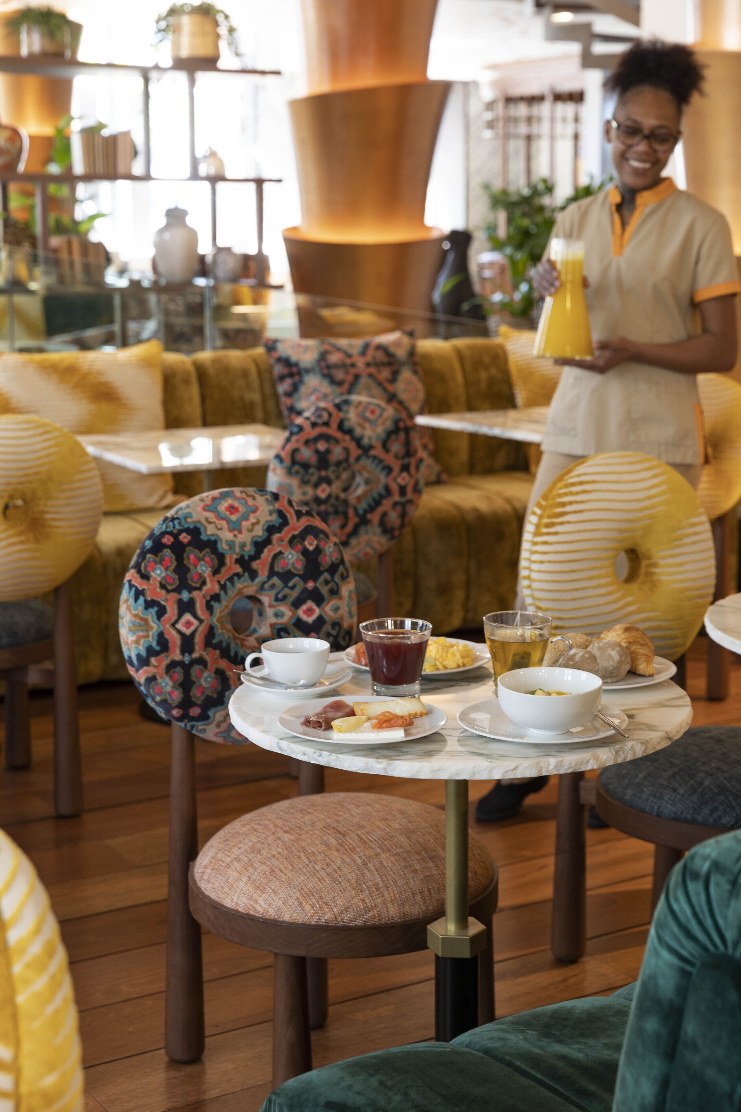 daily buffet breakfast (eur 18 per person)