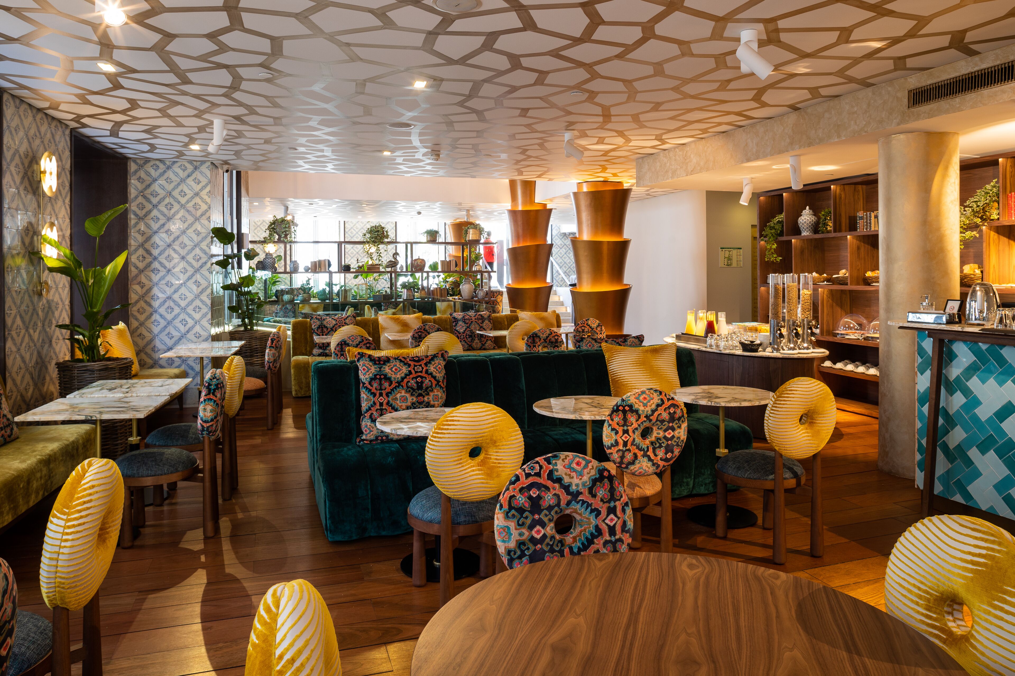 Daily buffet breakfast (EUR 18 per person)