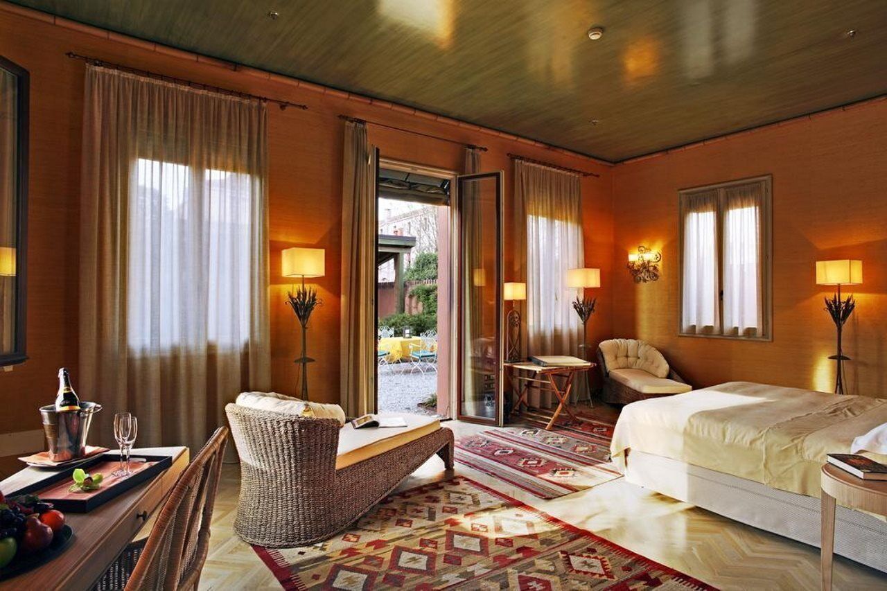 hypo-allergenic bedding, minibar, in-room safe, free cots/infant beds