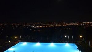 2 outdoor pools, open 9:00 AM to 8:30 PM, pool umbrellas, pool loungers - Antico Convento Park Hotel et Bellevue (Pistoia)