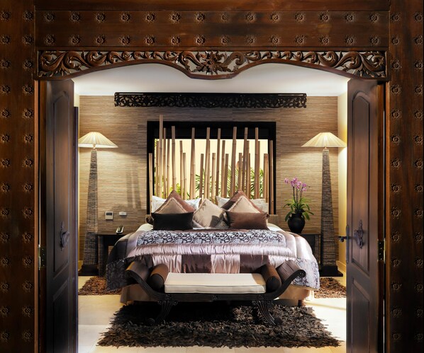 1 bedroom Grand Duchess Villa (with private heated pool)