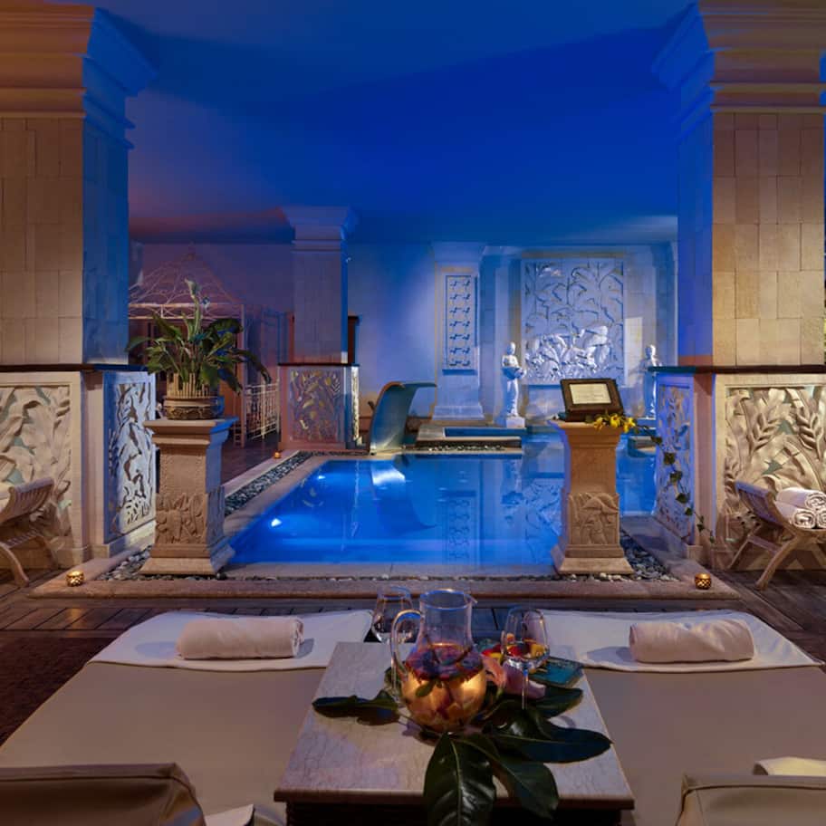 Couples treatment rooms, sauna, hot tub, steam room, Turkish bath