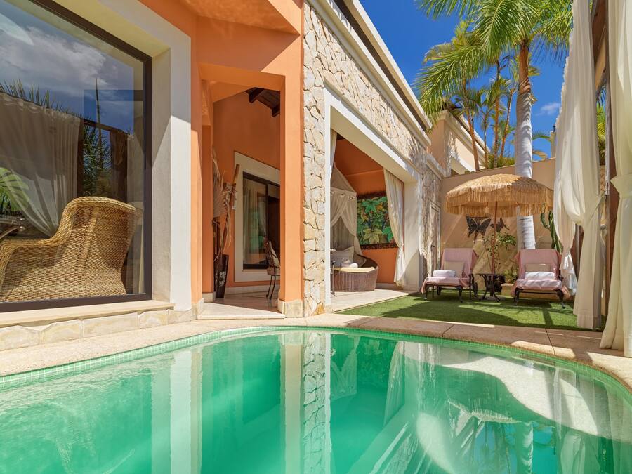 1 bedroom, minibar, in-room safe, individually decorated