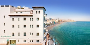 Minibar, in-room safe, desk, blackout curtains - Gastrohotel RH Canfali (Benidorm)