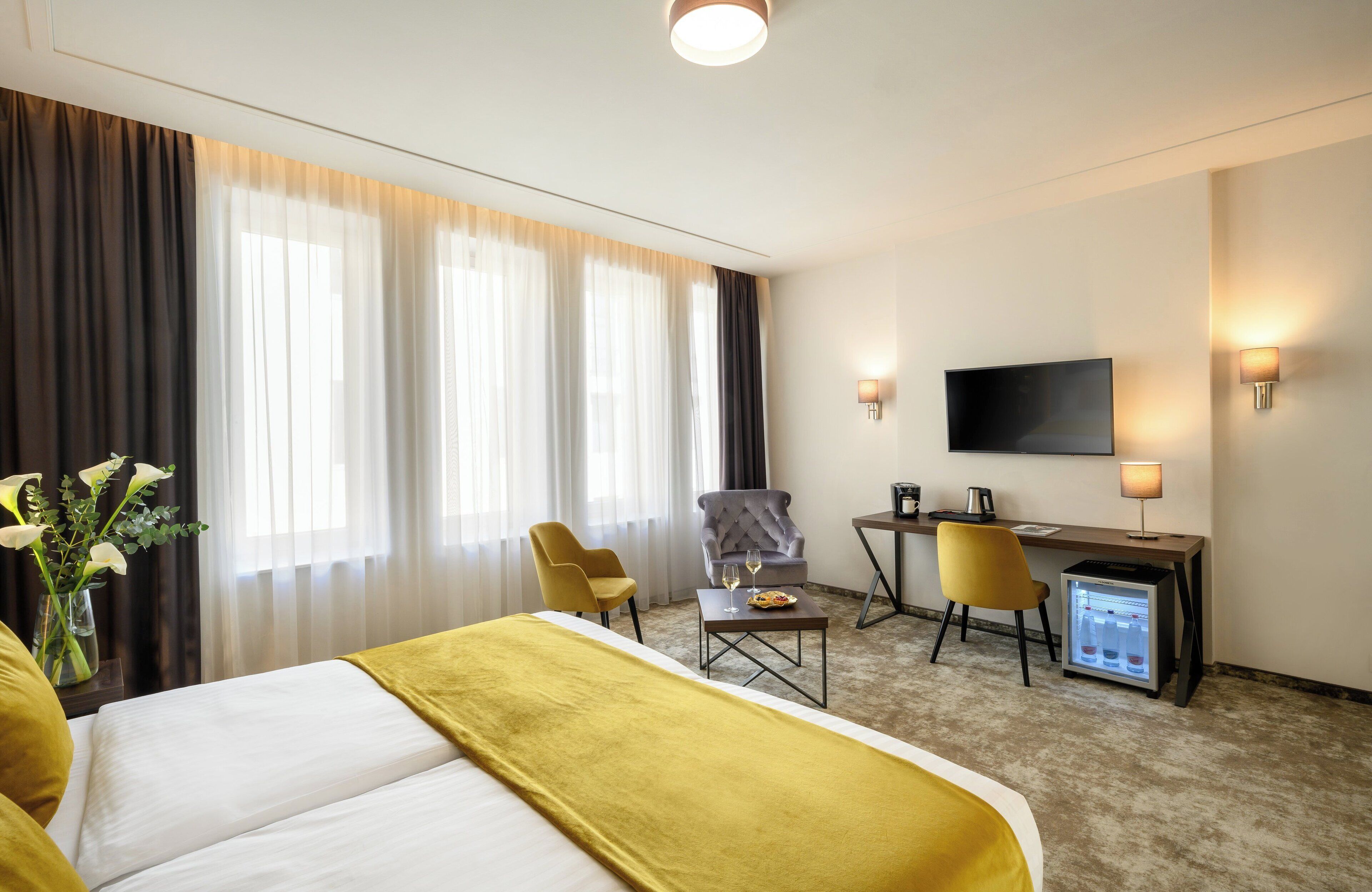 superior room | 1 bedroom, minibar, in-room safe, desk
