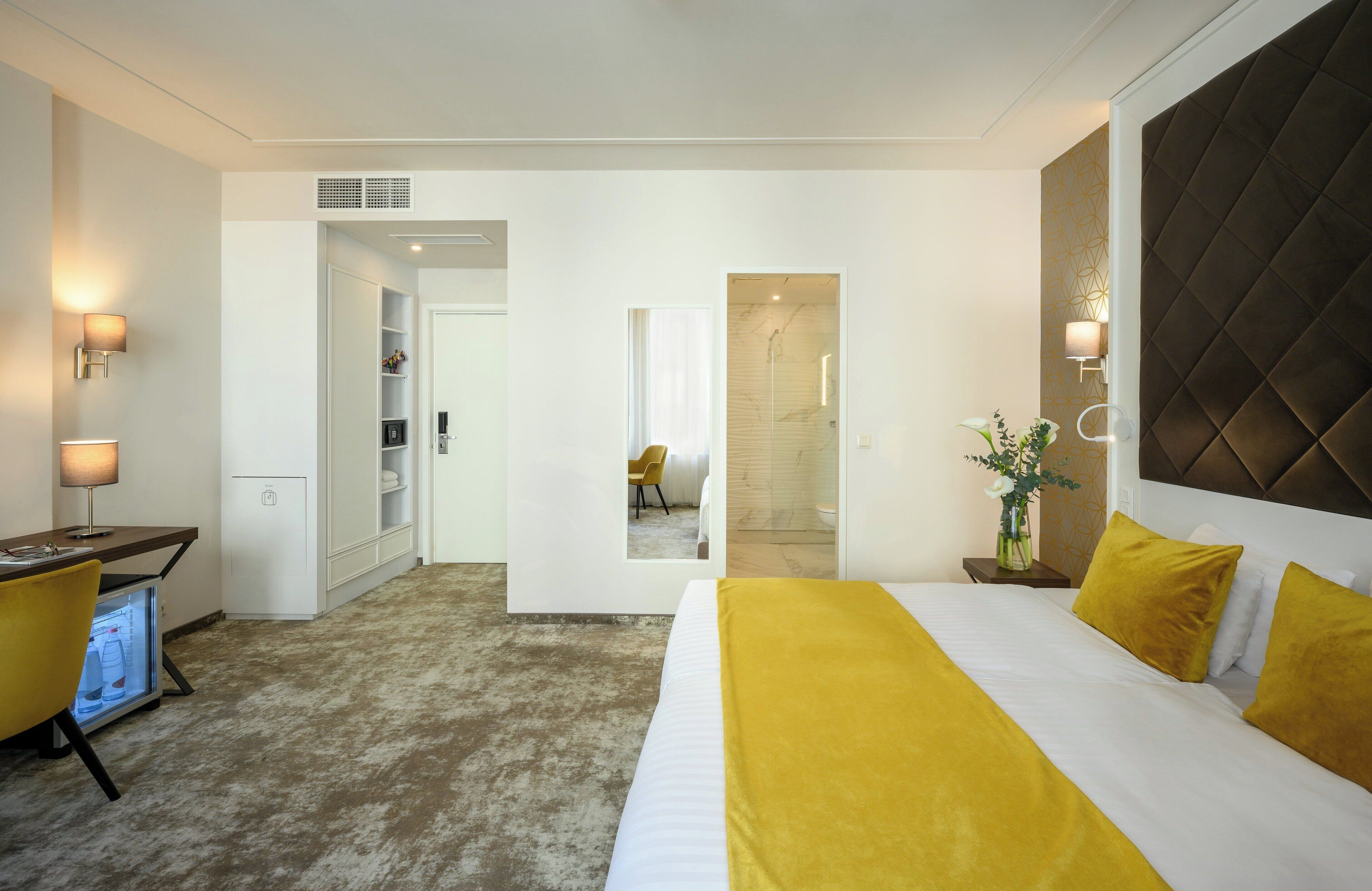 superior room | 1 bedroom, minibar, in-room safe, desk