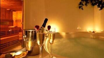 Indoor spa tub