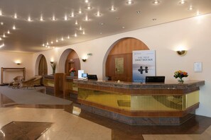 Lobby - Wyndham Garden Donaueschingen (Donaueschingen)