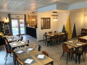 Daily buffet breakfast (EUR 12.9 per person)