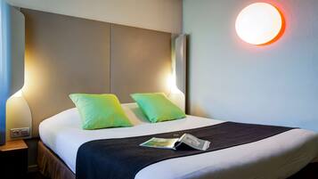 Matelas Select Comfort, bureau, rideaux occultants