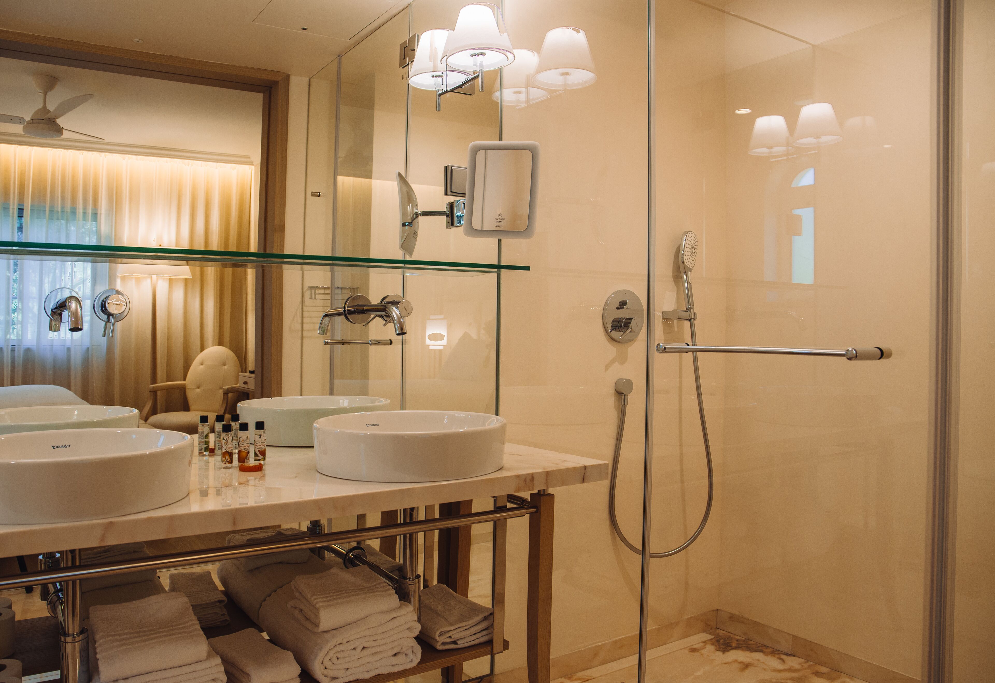 premium suite, garden view | bathroom | shower, rainfall showerhead, free toiletries, hair dryer