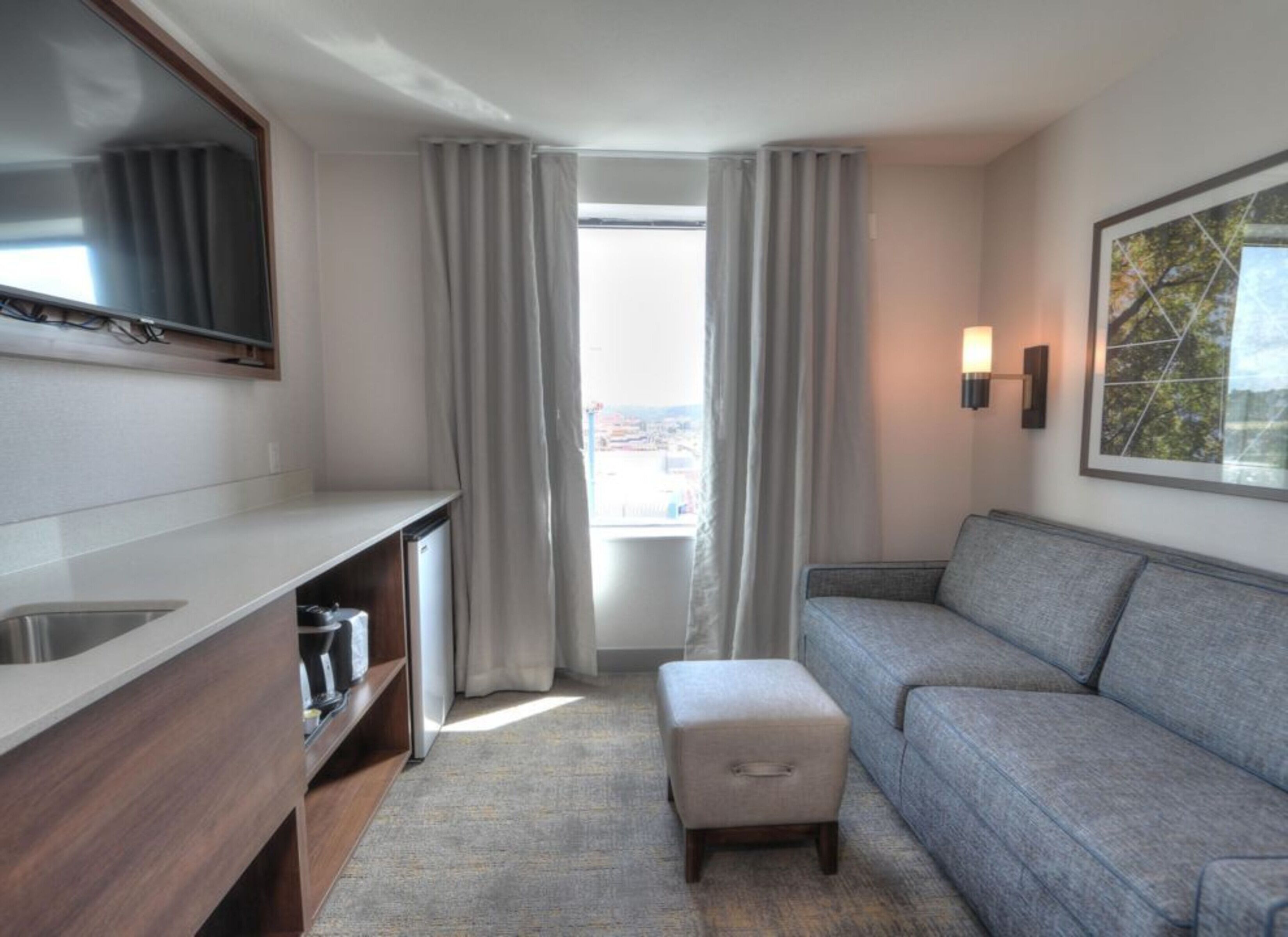 Suite, 1 Bedroom, Fireplace, River View (Top Floor) | Egyptian cotton sheets, premium bedding, pillowtop beds, desk