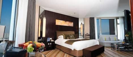 セーフティボックス (室内)、アイロン / アイロン台、ベビーベッド、インターネットアクセス