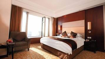 In-room safe, iron/ironing board, cots/infant beds, Internet