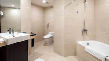 In-room safe, iron/ironing board, cribs/infant beds, Internet