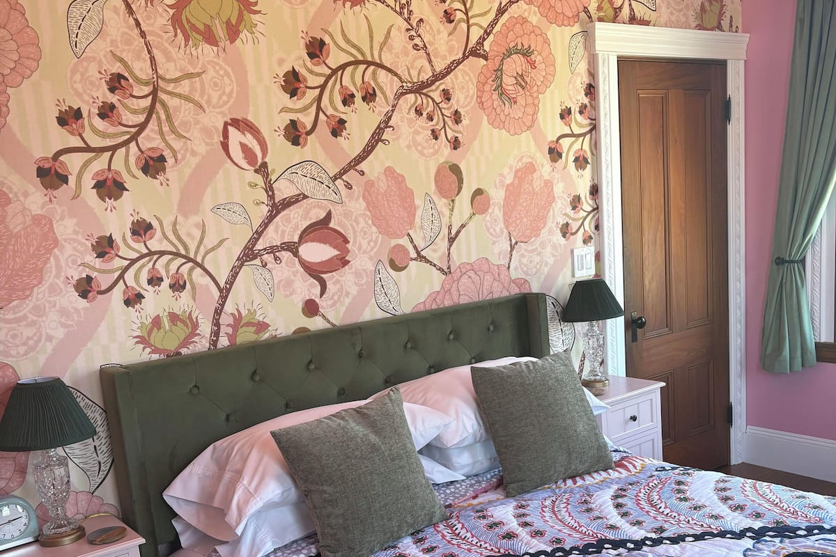 Room 2 | Decoración individual, mobiliario individual, wifi gratis y ropa de cama