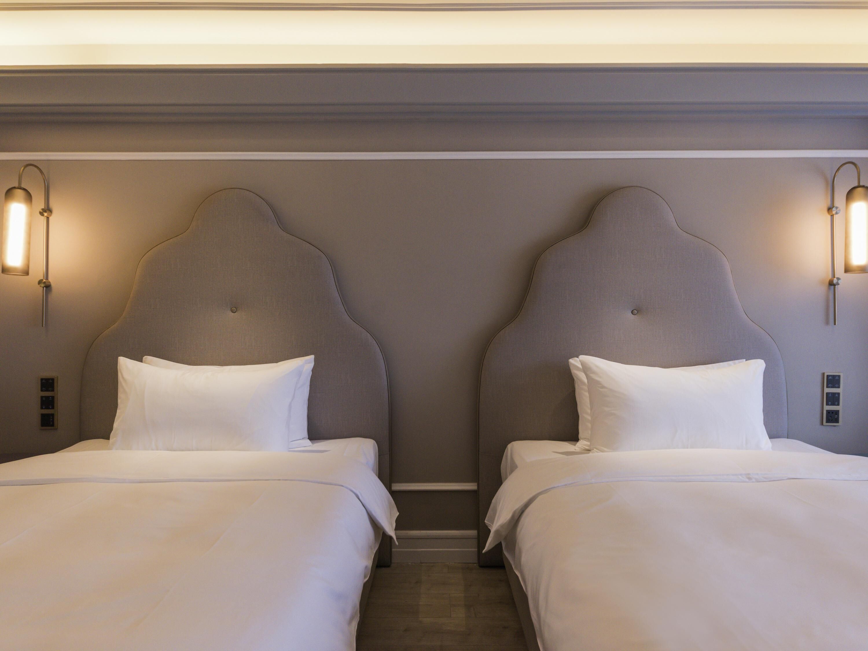 Phòng Tiêu chuẩn, 2 giường đơn | Minibar, két bảo mật tại phòng, bàn 