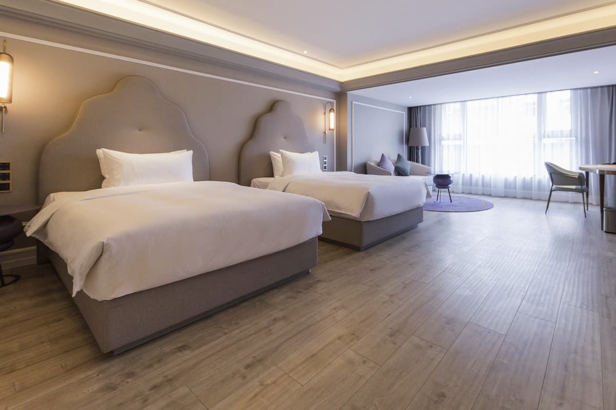 Minibar, in-room safe, desk, free WiFi