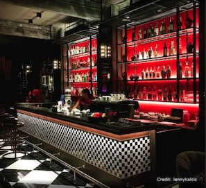 Bar (di hartanah)
