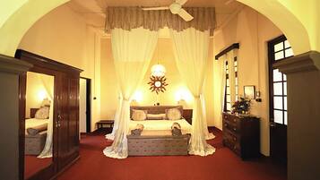 Presidential Room | In-room safe, individually furnished, desk, soundproofing