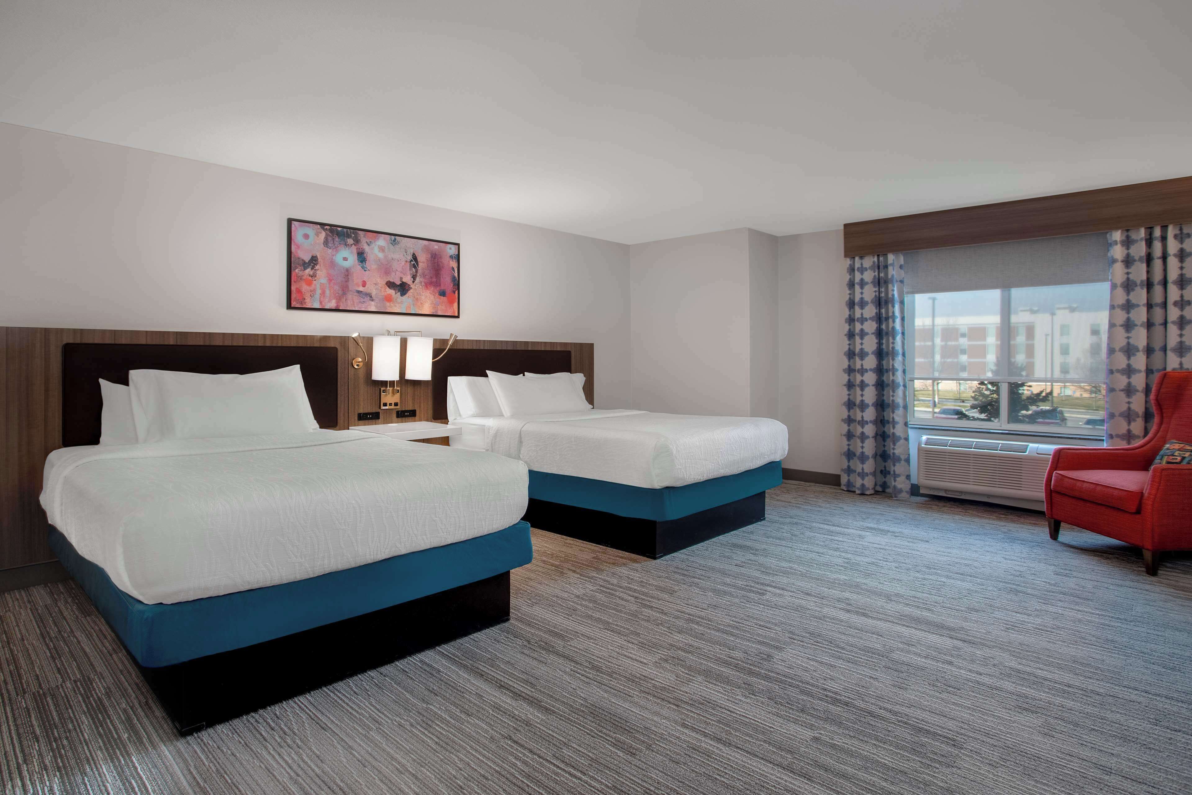 1 bedroom, hypo-allergenic bedding, minibar, in-room safe