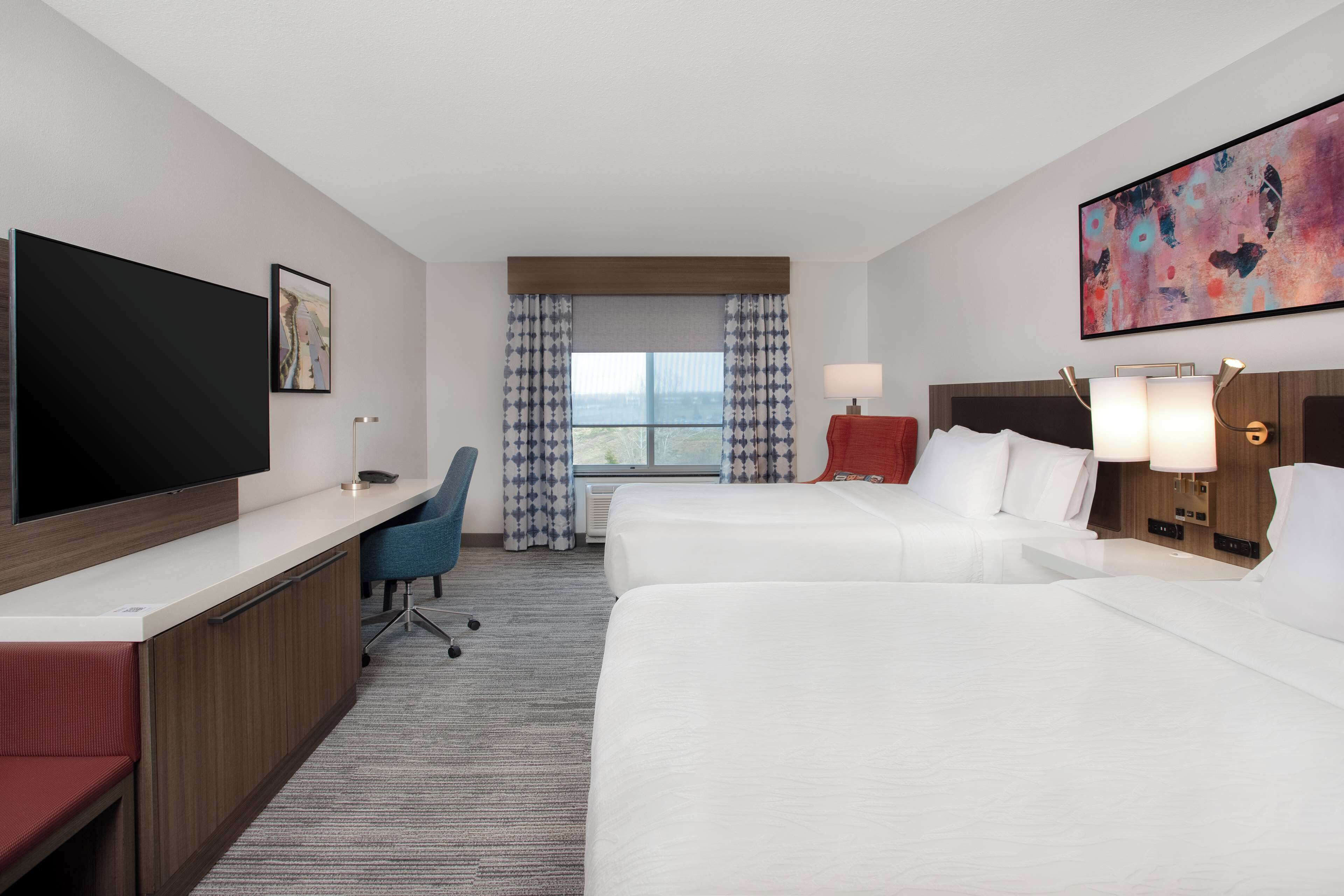 Literie hypoallergénique, minibar, coffres-forts dans les chambres