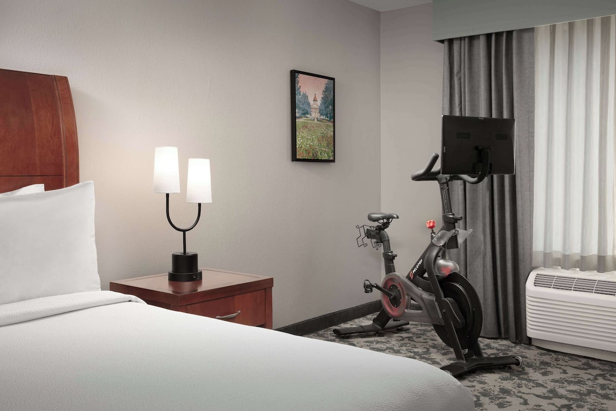 Room, 1 King Bed (Peloton Bike) | Desk, laptop workspace, blackout drapes, iron/ironing board