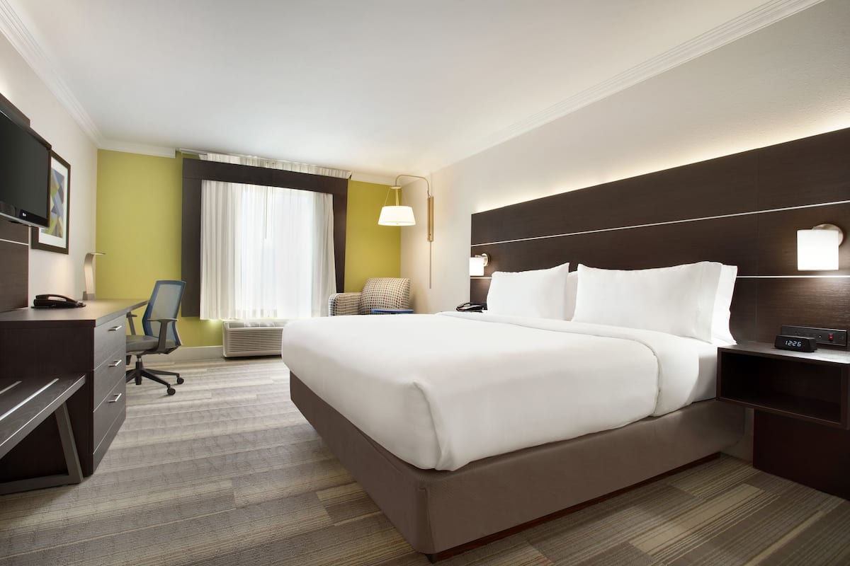 Hochwertige Bettwaren, Pillowtop-Betten, Zimmersafe, Schreibtisch
