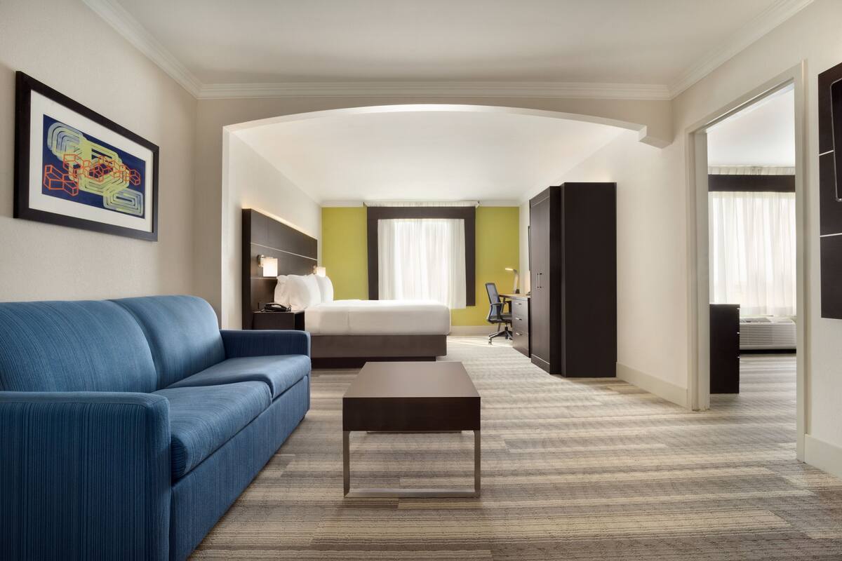 Premium bedding, pillow-top beds, in-room safe, desk