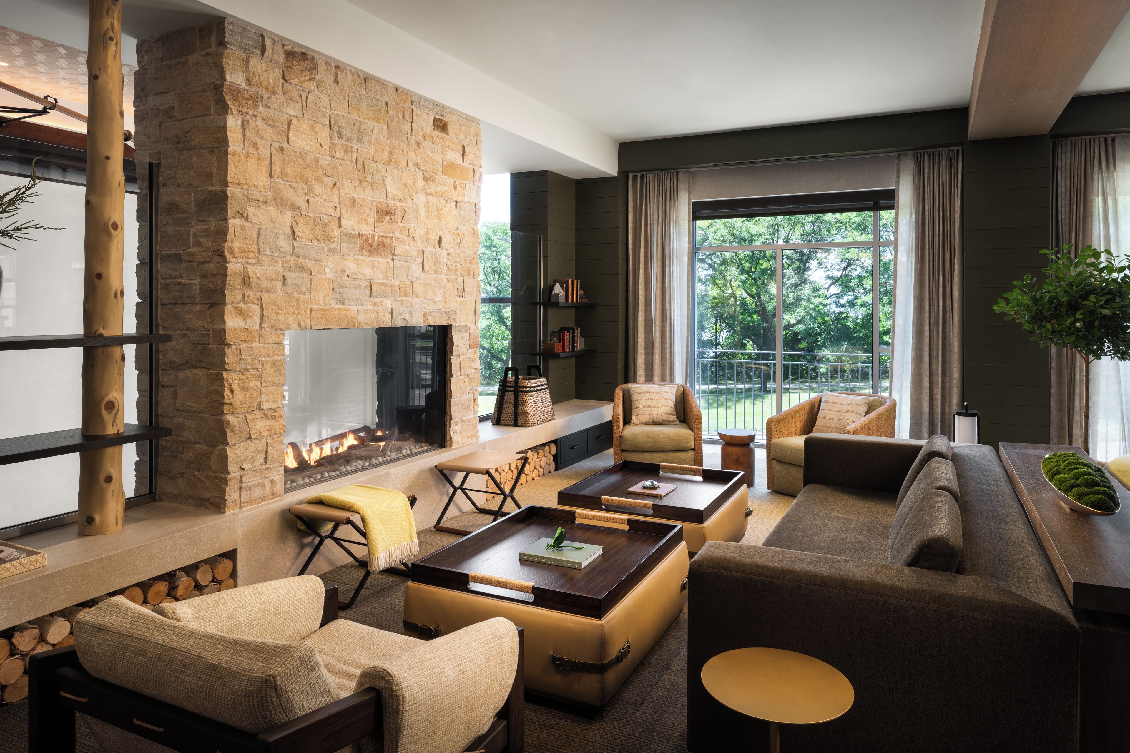 Lobby lounge
