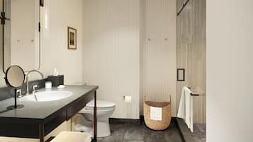 Rainfall showerhead, free toiletries, hair dryer, towels