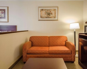 Suite, Multiple Beds, Non Smoking | Premium bedding, desk, laptop workspace, iron/ironing board - Quality Suites Jeffersonville - Louisville North (Jeffersonville)