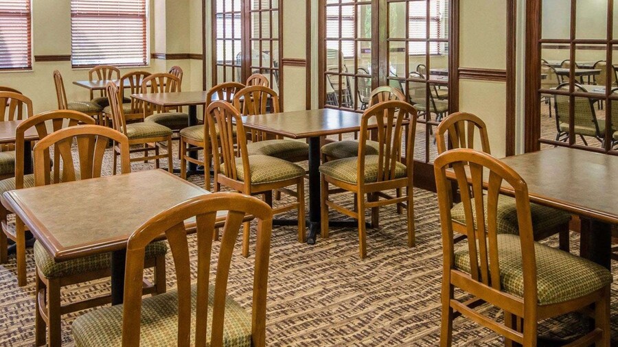 Quality Suites Jeffersonville - Louisville North