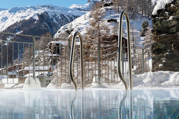 Körperbehandlungen, Aromatherapie, Warmsteinmassagen