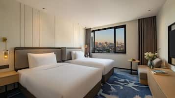 Business Room | Premium bedding, down duvets, minibar, in-room safe